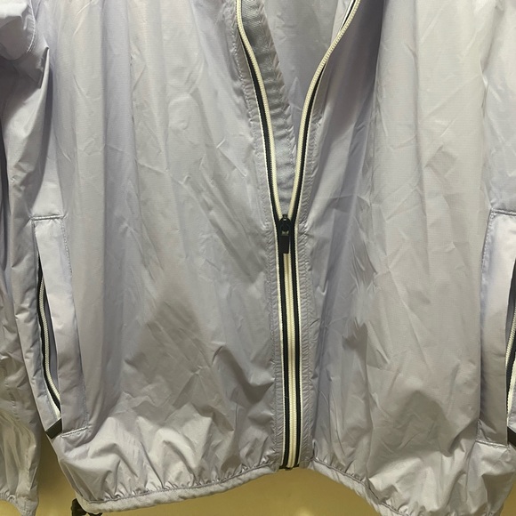 Eddie Bauer Lightweight Rain Jacket  Medium Lilac Full Zip Nylon  Hooded Women - Picture 2 of 5